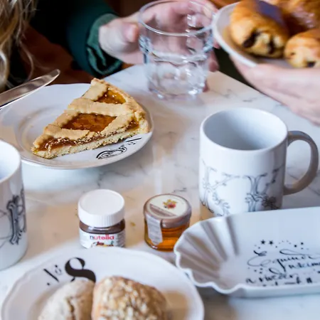 Oltrarno Splendid Oda ve Kahvaltı 4*