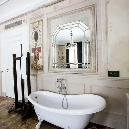 Oda ve Kahvaltı Oltrarno Splendid Floransa