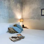 Bed & Breakfast Oltrarno Splendid