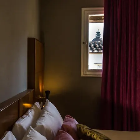 Bed and Breakfast Oltrarno Splendid